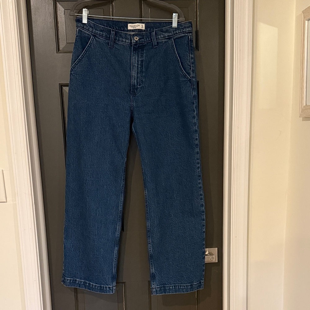 Abercrombie & Fitch The 90’s Relaxed High Rise - Size 31/12 Short